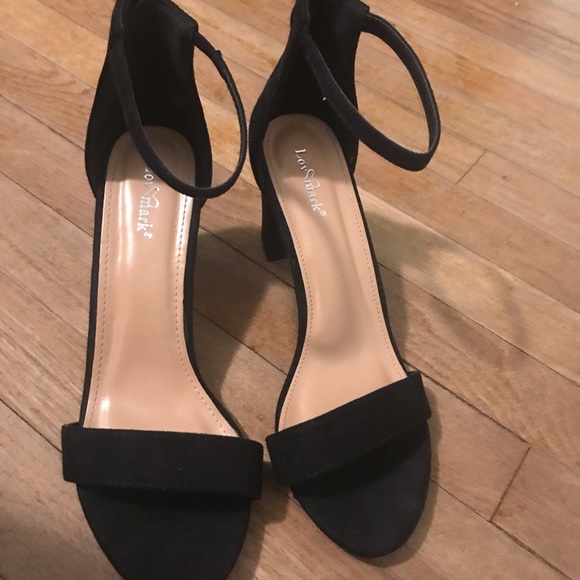 Black block heel - Picture 2 of 3